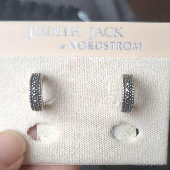 Judith Jack Silver and Black Hoop Earrings - Picture 1 of 4